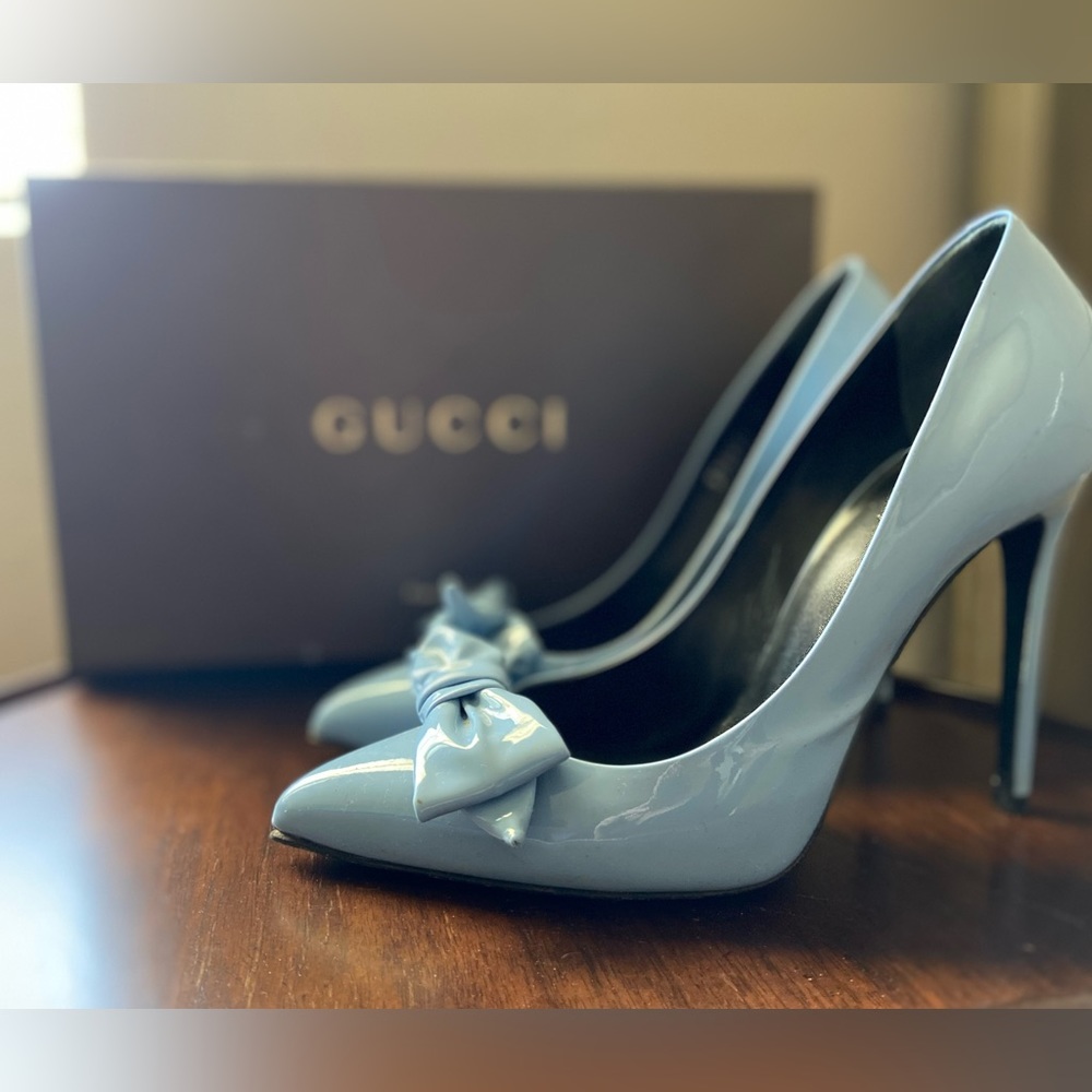 Gucci Bernice Crystal/Chiffon Mineral Blue size 37
